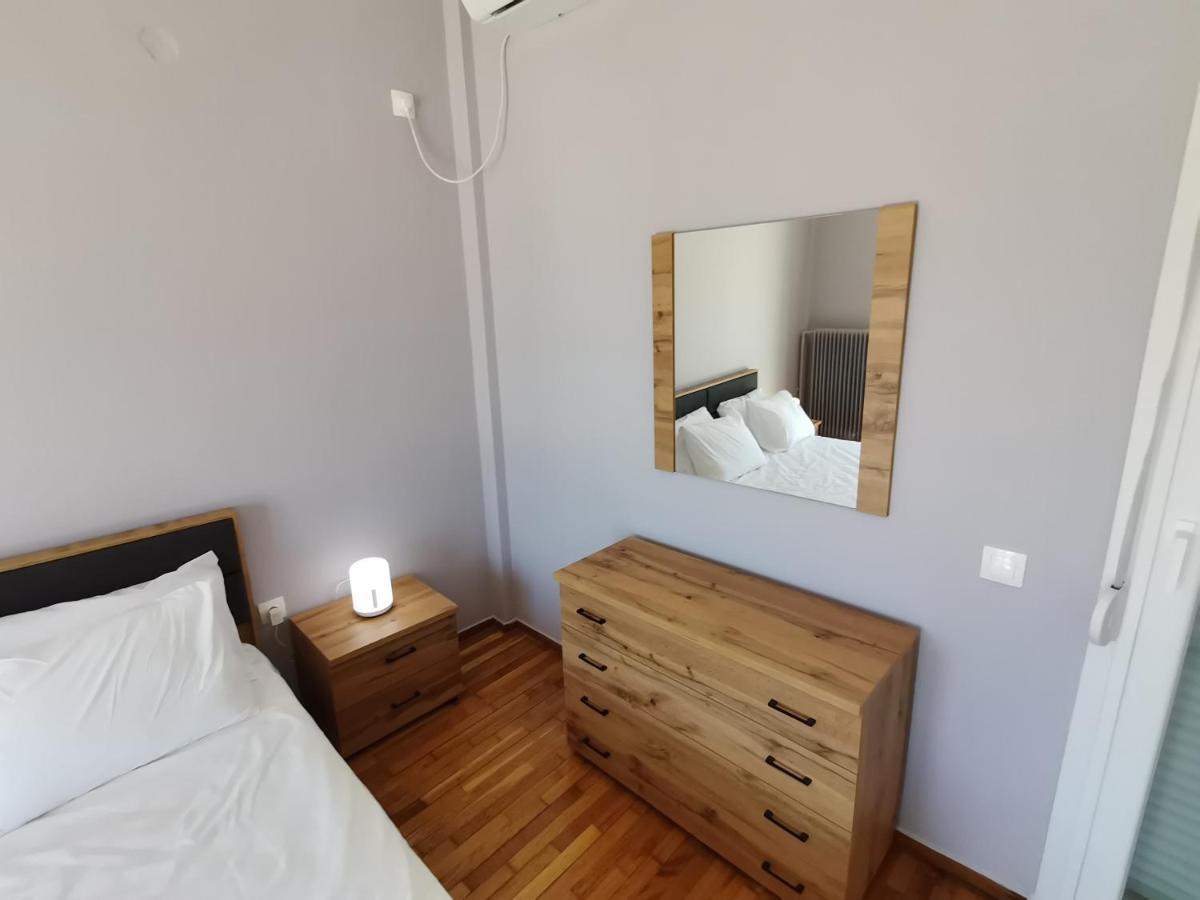Penthouse Spacious W Super Wifi & Terrace, 2 Min From Metro Athen Eksteriør bilde